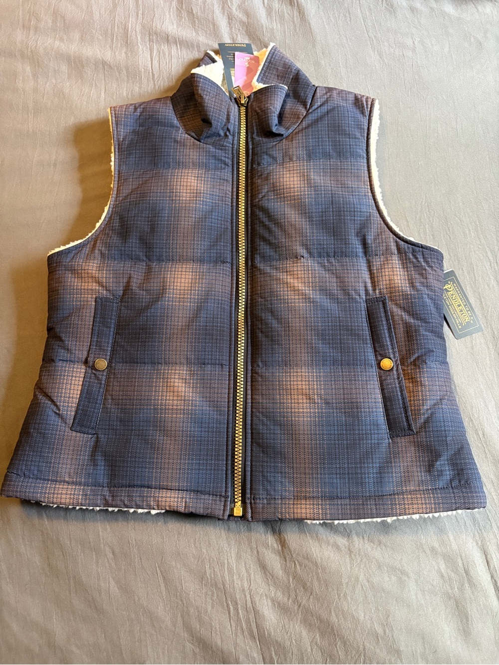 NWT Women’s Pendleton Vest